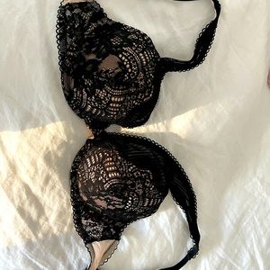 Victoria’s Secret Bra 34c worn once